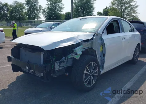 2024 Kia Forte Lxs из США, поврежденный, VIN 3KPF24AD9RE760574